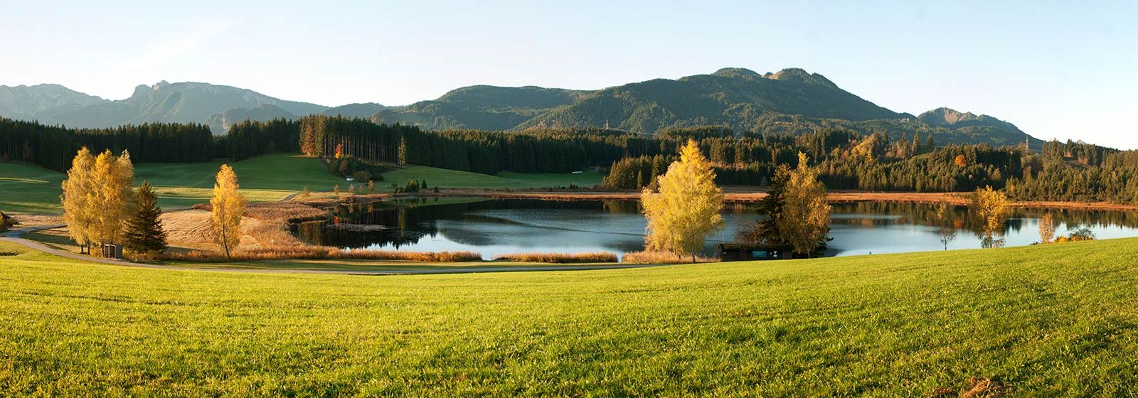 Herbst am Attlesee